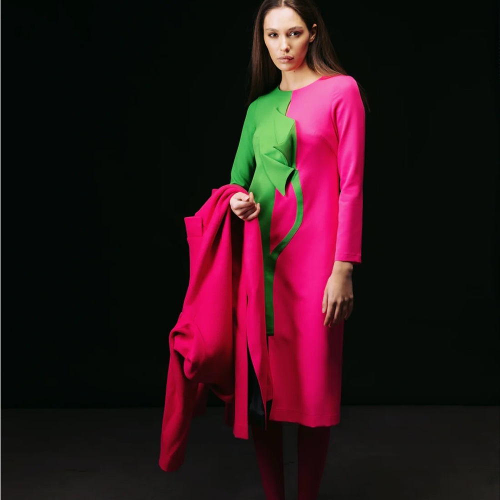 Moldovan Designer Elegant Green and Pink Long Sleeve Dress with sculpted flower - Picture 5 of 6